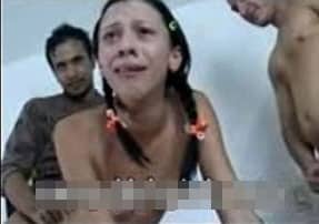 anal chorando dando rabo chora